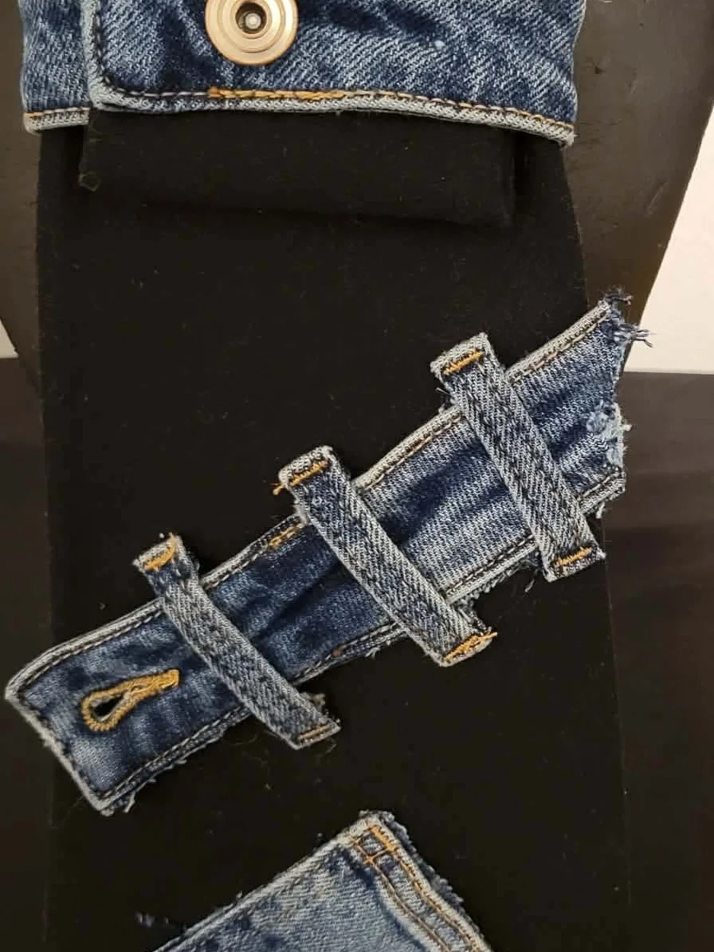 Ladies CRAFTED CEEARIVE TIES